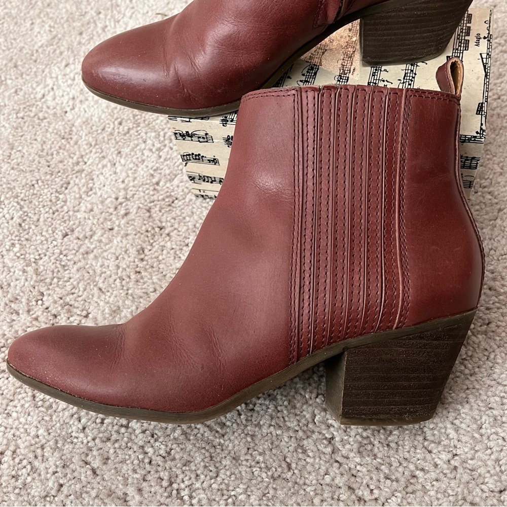Frye Leather Chelsea Bootie - Picture 3 of 9